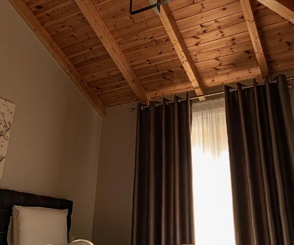 Angel Palace * Sarandë