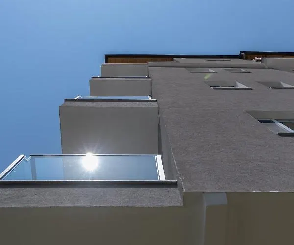 Angel Palace Hotel *