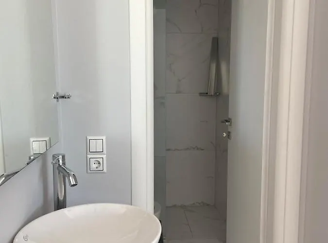 Angel Palace מלון סרנדה